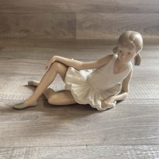 Lladro NAO Figurine # YOUNG