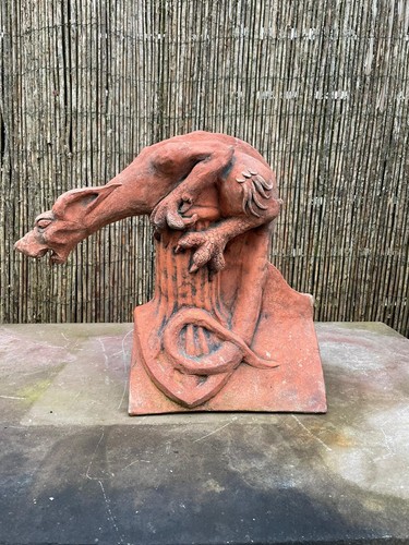 Gargoyle roof tile dog - gargoyle,