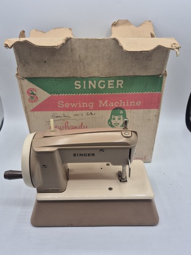Vintage singer sewhandy model - vintage,