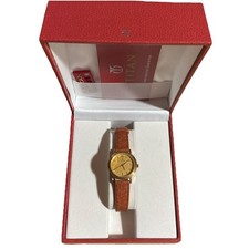 Titan Classic Watch - Gold coloured with original Box - brand new with COA 