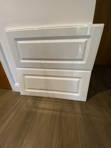 One gloss white kitchen - white,