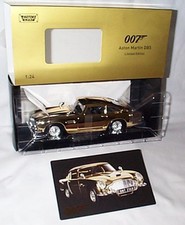 Aston Martin DB5 Gold Plated Goldfinger James bond 007  1-24 scale Motor Max Ltd