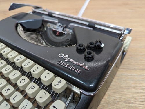 Olympia splendid 66 - /, /