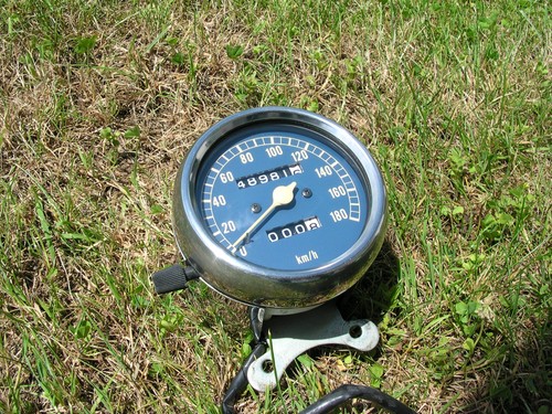 Speedometer with chrome - with,