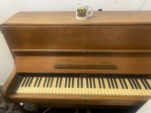 Vintage bentley piano - piano,
