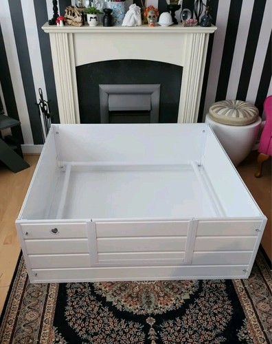 Whelping box 106cm x - 106cm,