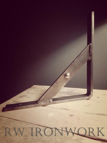 Heavy duty shelf - , brackets