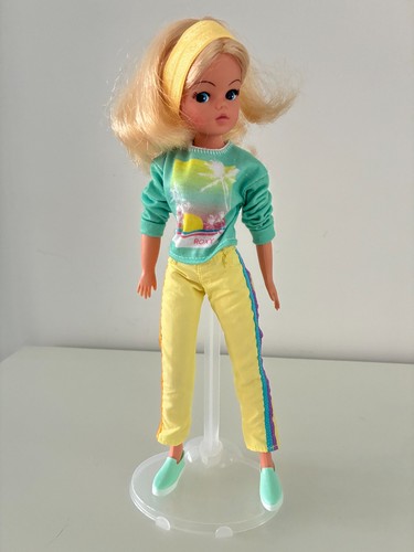 Pedigree sindy doll - pedigree,