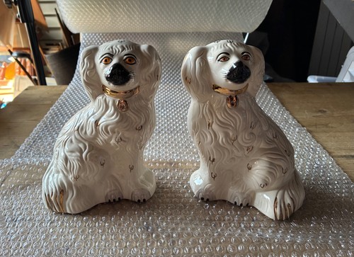 Pair royal doulton - pair,