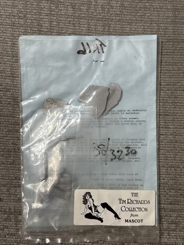 Mascot models tr16 90mm adult - mascot,