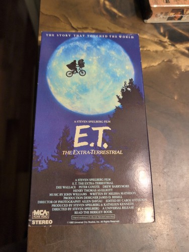 The extra terrestrial - e.t., extra-terrestrial