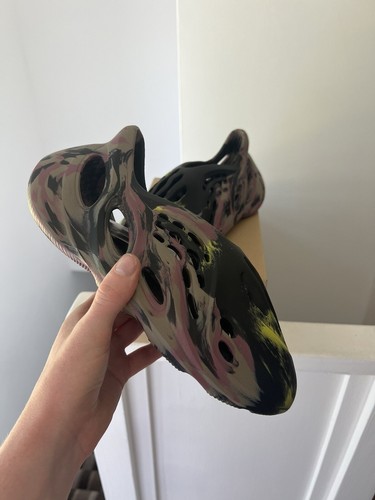 Adidias yeezy foam runner - ✅adidias,