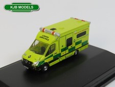 N Gauge Oxford Diecast 1:148 NMA002 Mercedes Ambulance London