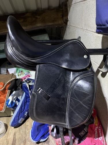 Harry dabbs dressage saddle - harry,
