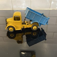 VINTAGE DINKY TOYS 410 BEDFORD