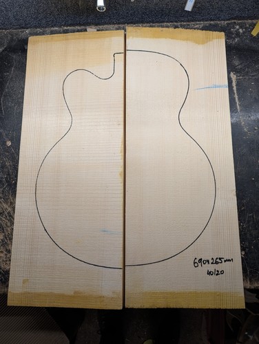 Large european spruce - large, archtop