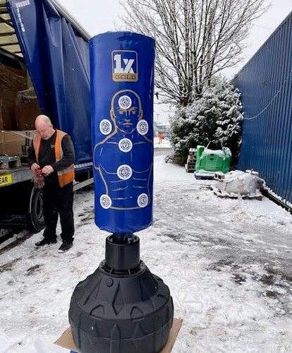 Free standing heavy - standing,