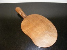 ROBERT MOUSEMAN THOMPSON  OAK HAND CARVED KIDNEY CHEESE BOARD ( PADDLE ) CRITTER