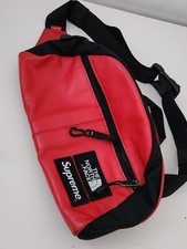 FW18 Supreme x The North Face