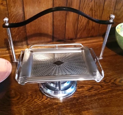 Beautiful chrome stepped cake - beautiful,