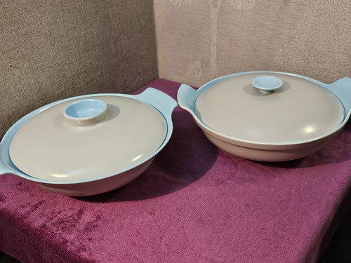 Pair poole pottery twintone - poole,