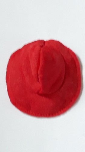 1984 barbie red - hat, twice
