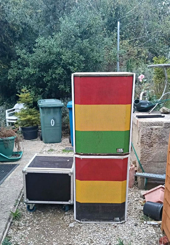 Wired speaker cabinets - wired,