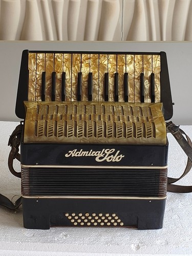 Piano accordion akkordeon - piano,