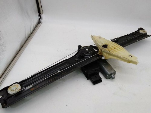 0130824305 front power window