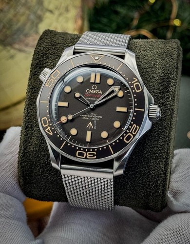 Titanium metal milanese strap - metal,