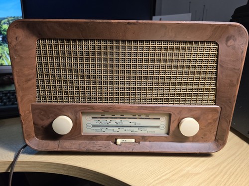 1954 radio rentals model 224 - 1954?,
