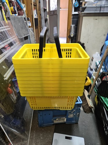 Handle yellow plastic - handle,