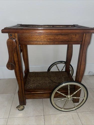 Solid wood serving - solid,