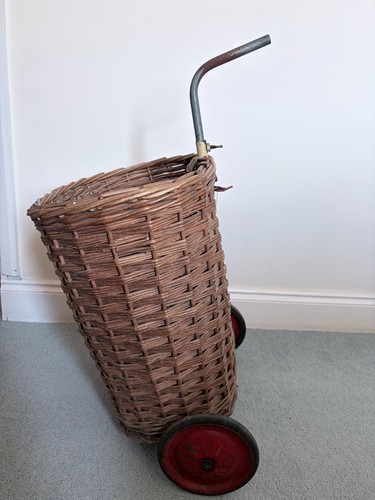 Vintage wicker shopping - vintage,