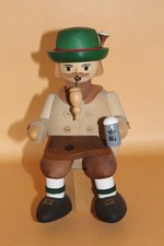 Edge stool zither player