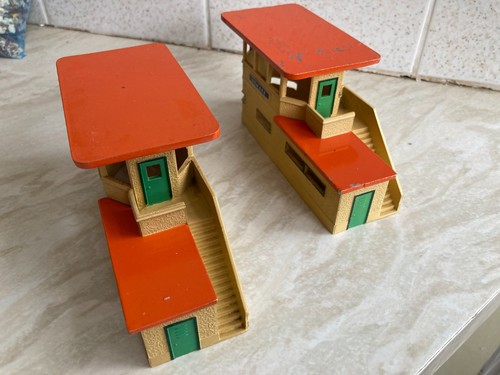 Hornby dublo 5080 signal box - signal,