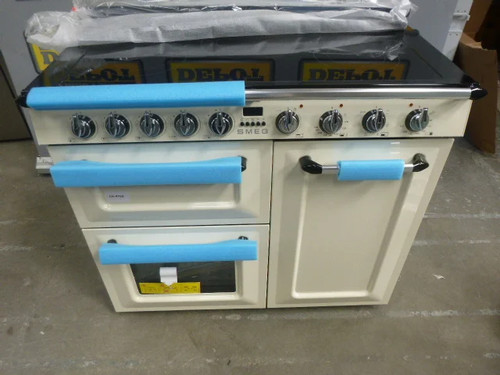 Smeg range cooker - range,