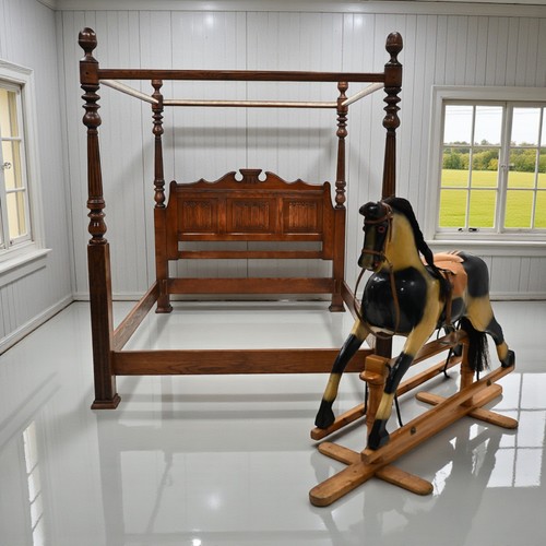 Old charm four poster - poster, bed