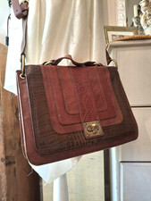 Vintage PIED A TERRE Real