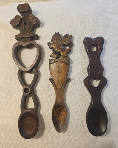 Welsh love spoons - welsh,