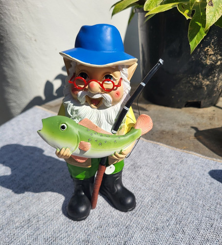 Garden gnome fishing - garden,
