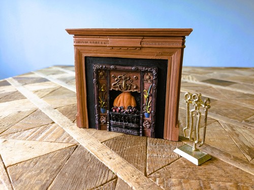 Dolls house emporium art - dolls,