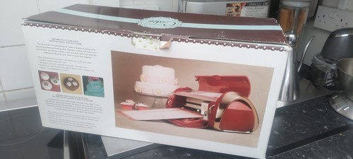 Circut full size cake - circut,
