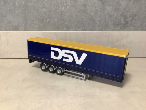 Corgi model truck - scale,