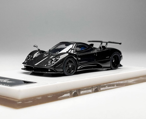 Black carbon zonda - 1:64,
