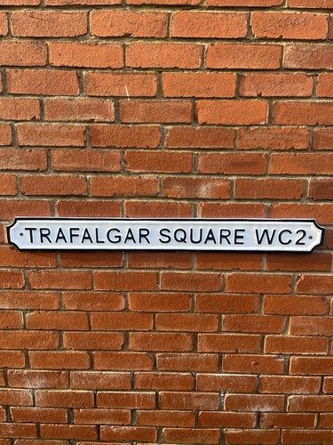 Trafalgar square - square, wc
