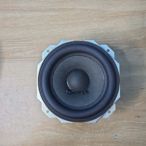 Bowers wilkins zeppelin - bowers, b&w