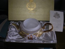 Queen Elizabeth II Golden jubilee limited edition tea pot No 412 only 750 made 