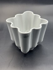 VINTAGE  SHELLEY  No2 WHITE