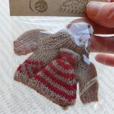 Maileg Knitted Sweater & Hat - Mum Mouse